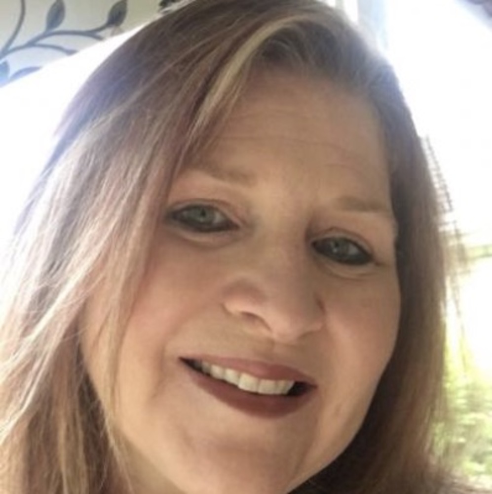 Meet your Posher, Suzanne